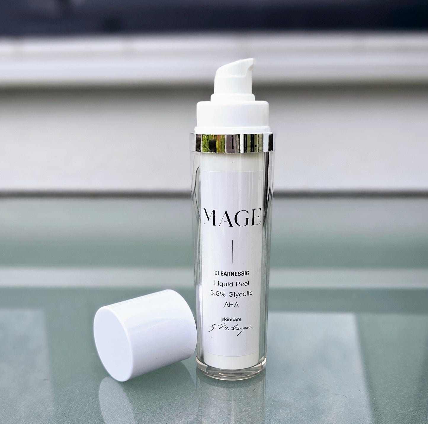 Liquid Peel 5,5% Glycolic AHA als Maske für noch mehr glatte Haut, sofort feinere Poren